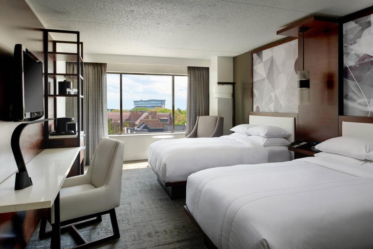 Marriott East Lansing At University Place Exteriör bild