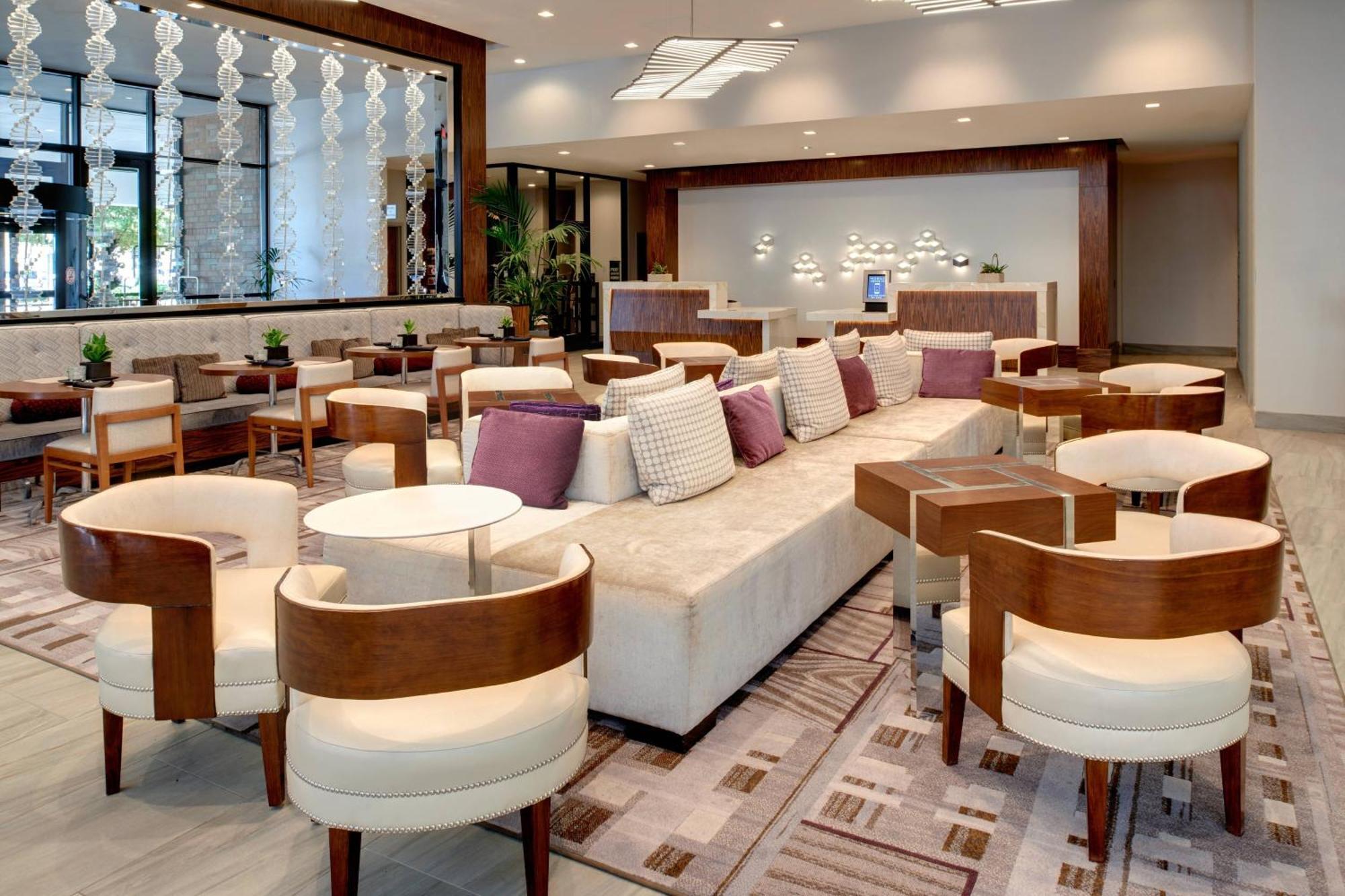 Marriott East Lansing At University Place Exteriör bild